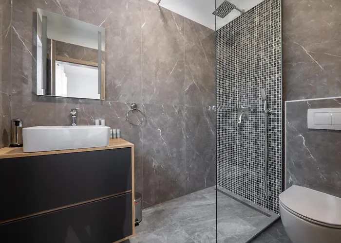 Alison Deluxe Junior With Private And Heated Swimming Pool Nedeščina